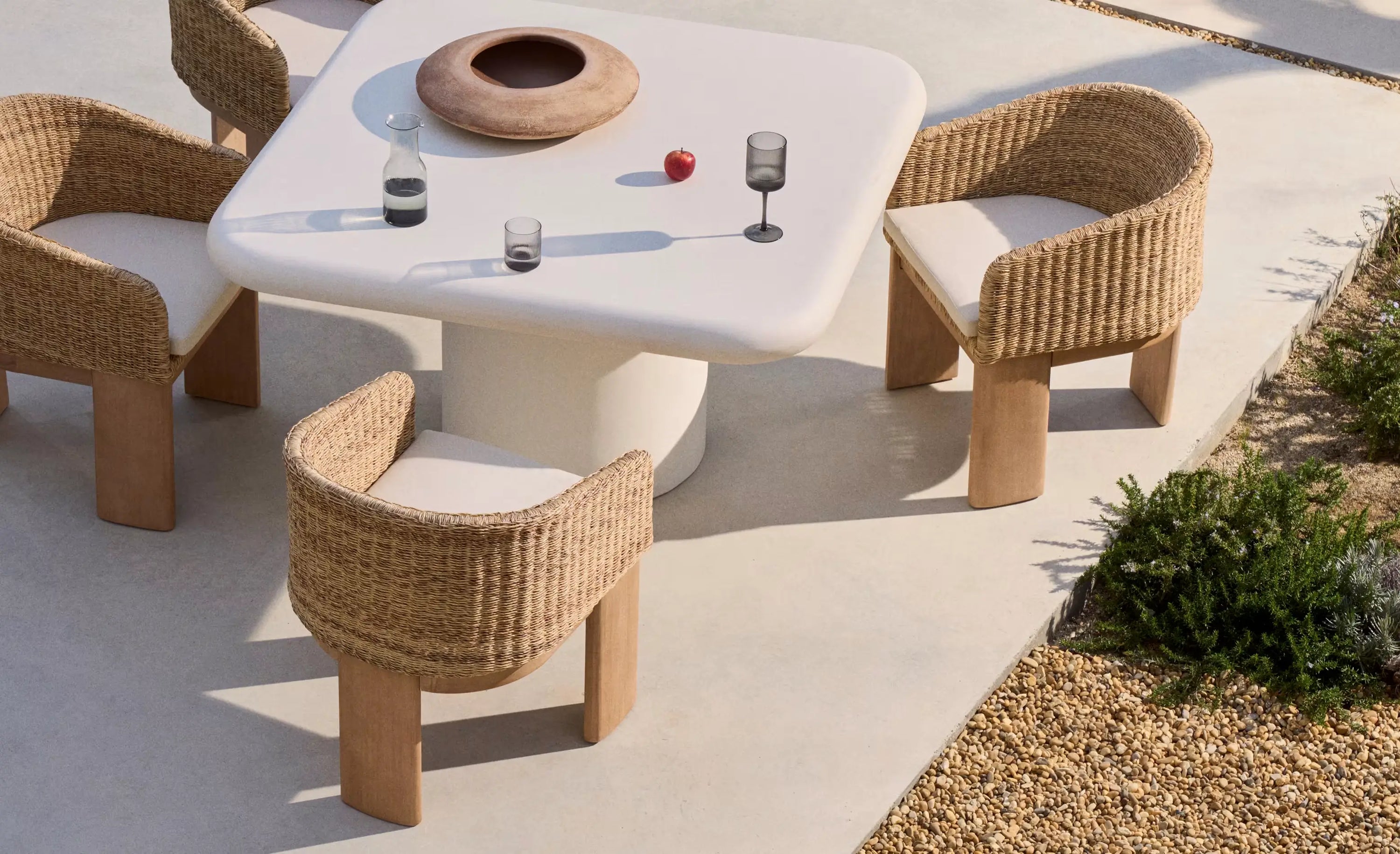 Cómo transformar tu terraza o jardín con los muebles de exterior Kave Home